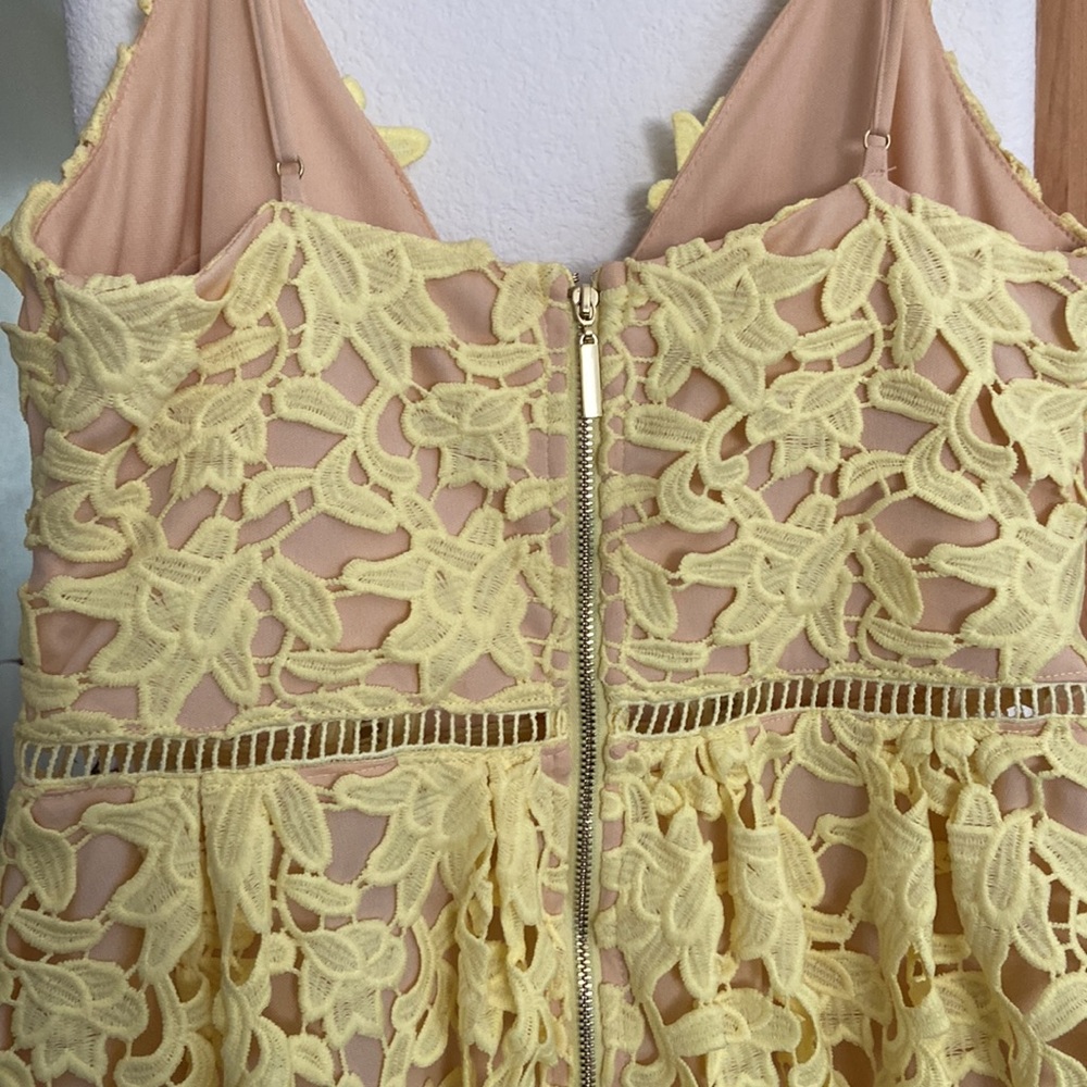 Guess - Gorgeous summer floral dress! - Picture 4 of 6